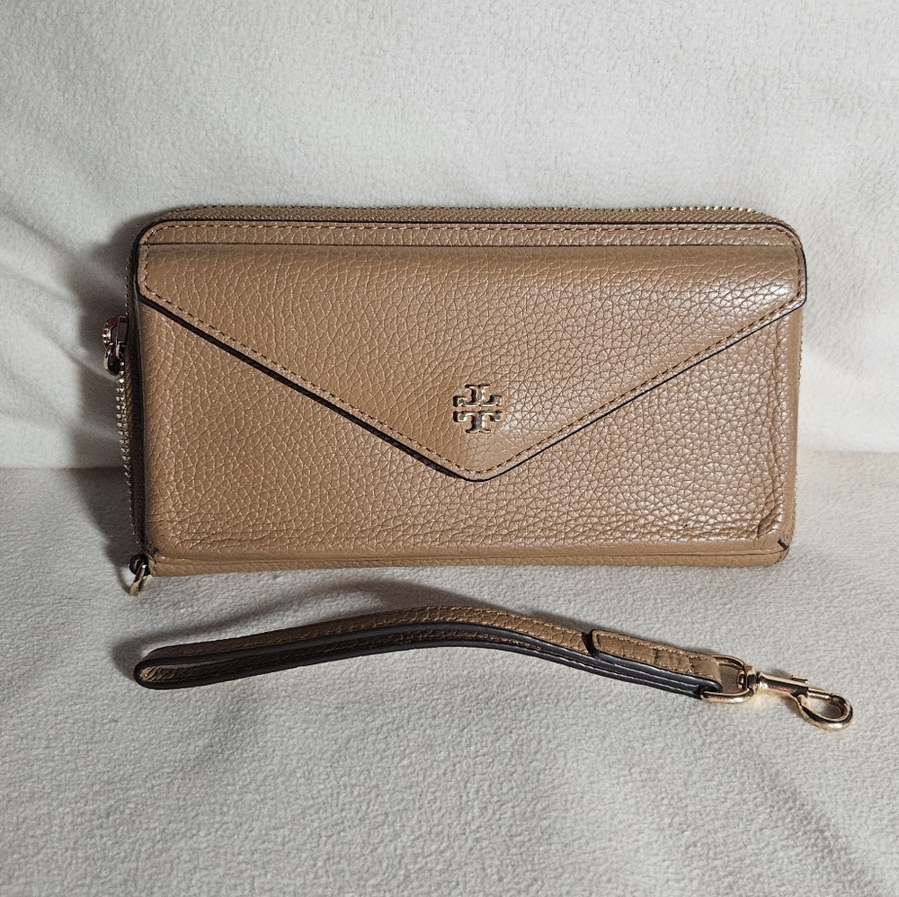 Tory Burch Carter Smartphone Wallet